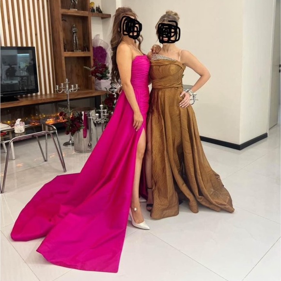 Evening gown/dress - Picture 2 of 2